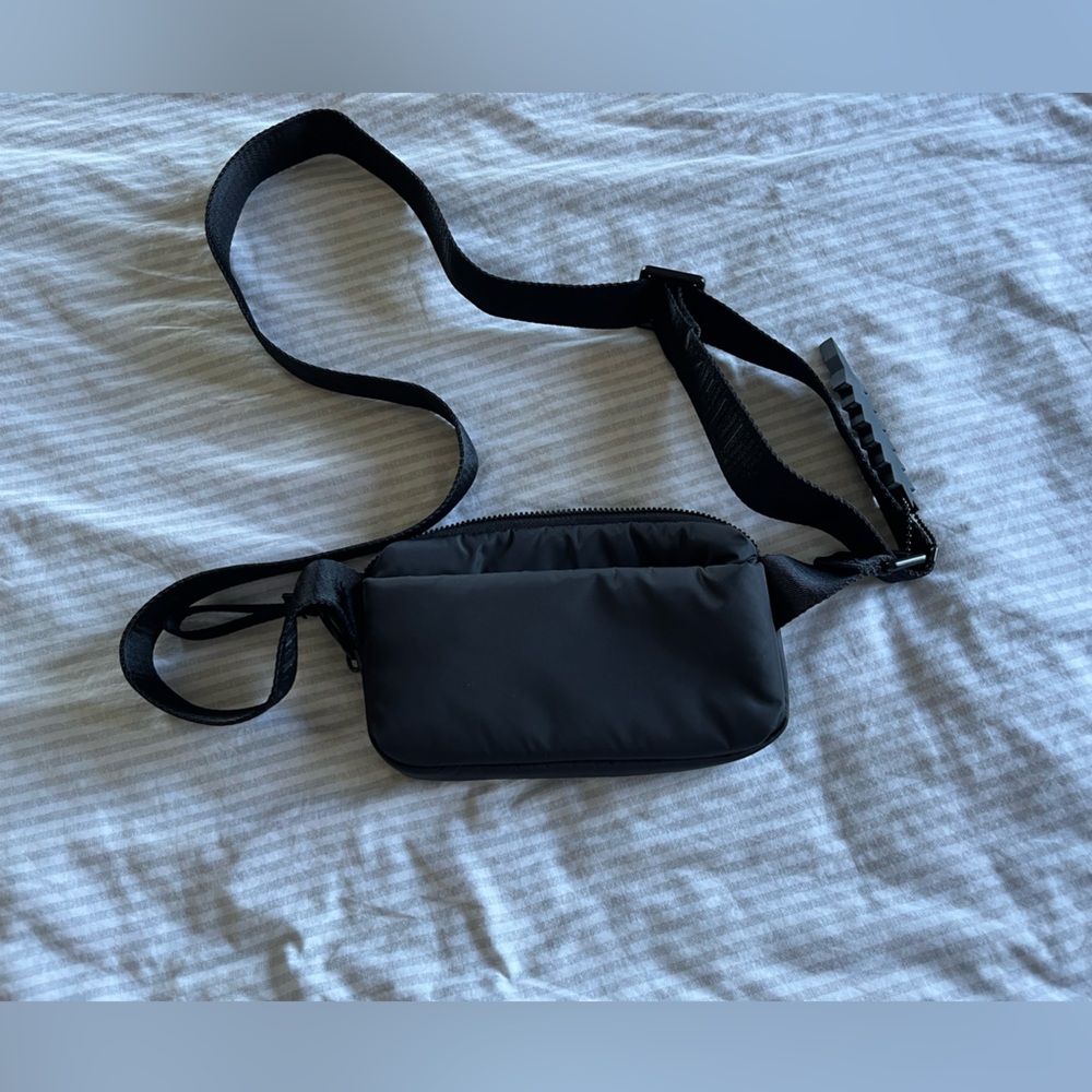 Thacker aurora nylon crossbody belt bag - Picture 8 of 9